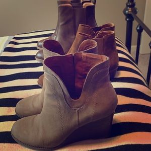 3 pack of booties - Different brown shades
